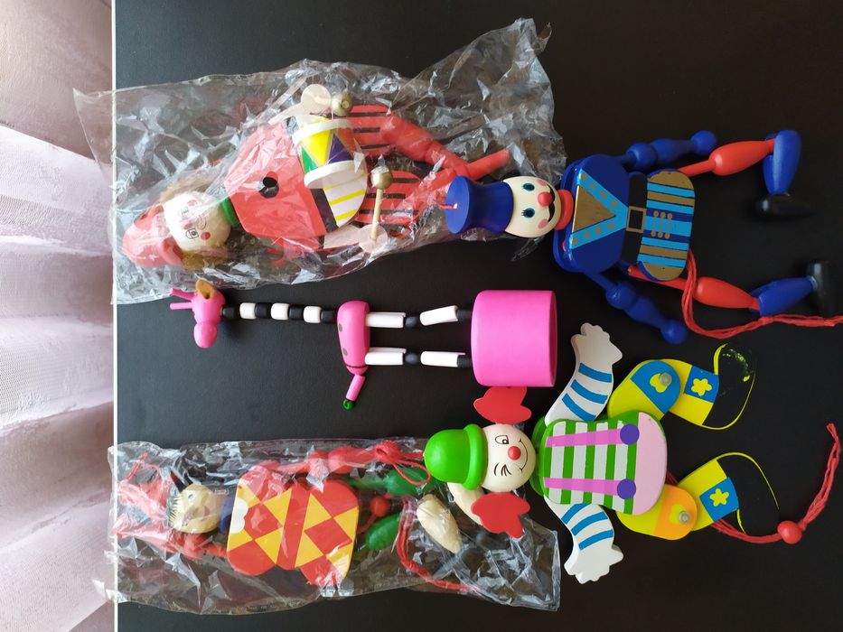 Игрушки деревянные