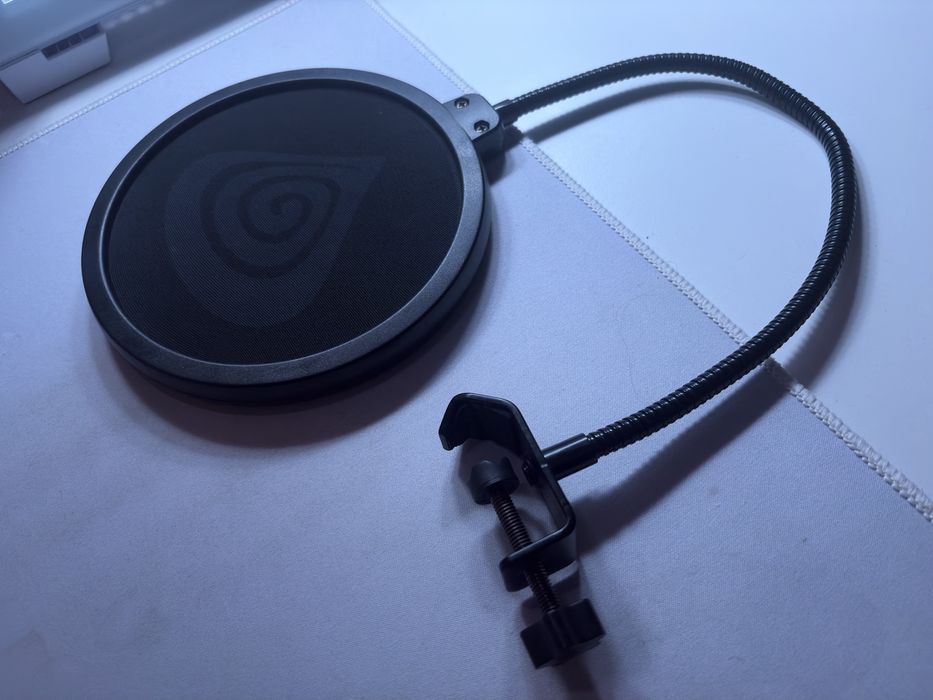 Pop filter pentru microfon de streaming / gaming