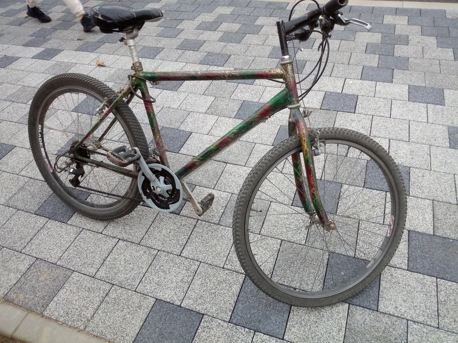 Vând bicicleta mountain bike