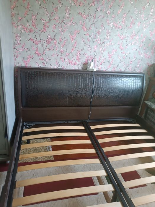 Двухспалная кровать