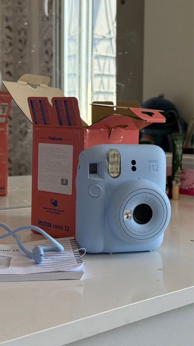 instax 12 mini.