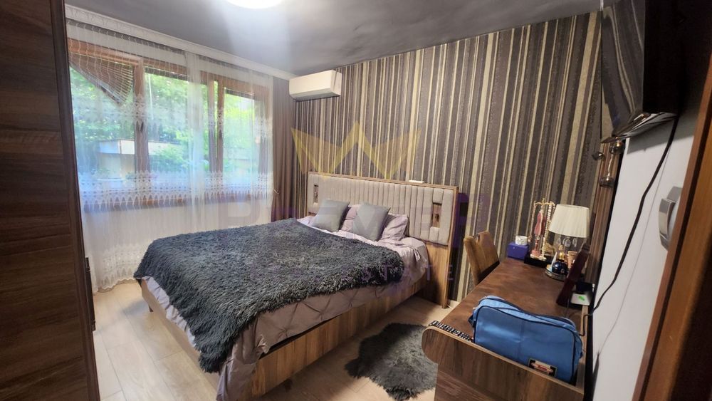 Продава се Тристаен апартамент в Варна, Конфуто - 100 кв.м за 2472 €/кв.м - Снимка #9