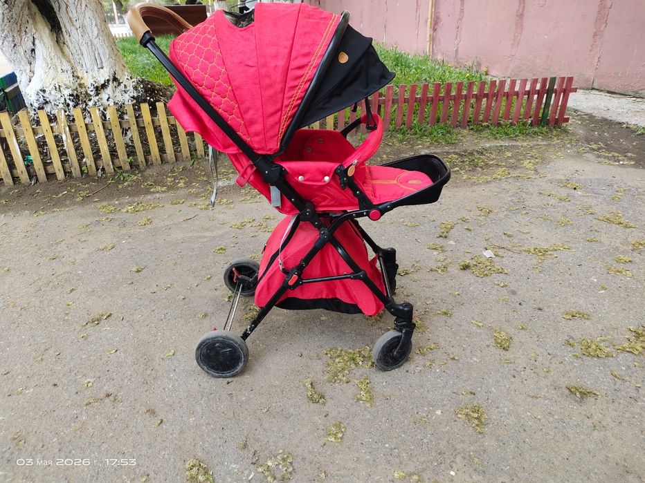 Коляска прогулочная