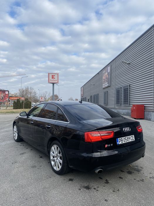Audi A6 quattro бензин