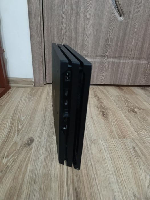 Playstation 4 pro 1tb