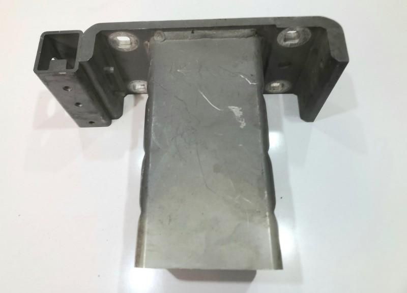 Cap lonjeron dreapta fata Land Rover Range Rover Sport L494 cpla-103a3