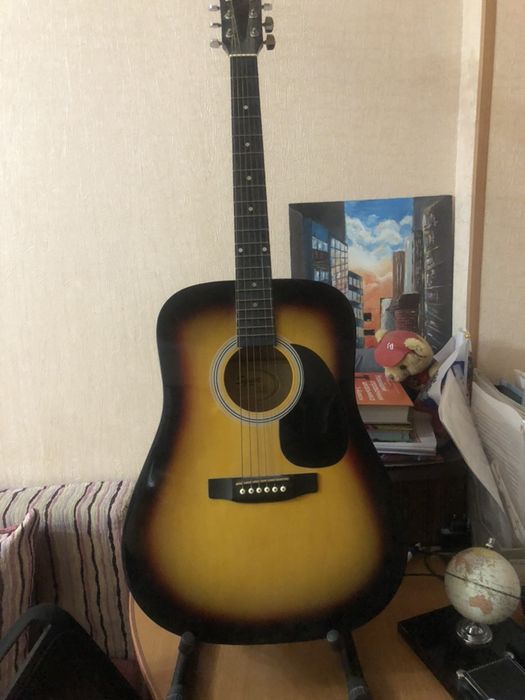 Акустическая гитара