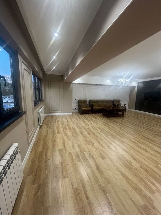 4-х комнатная квартира студия на Ц-12/ Продажа