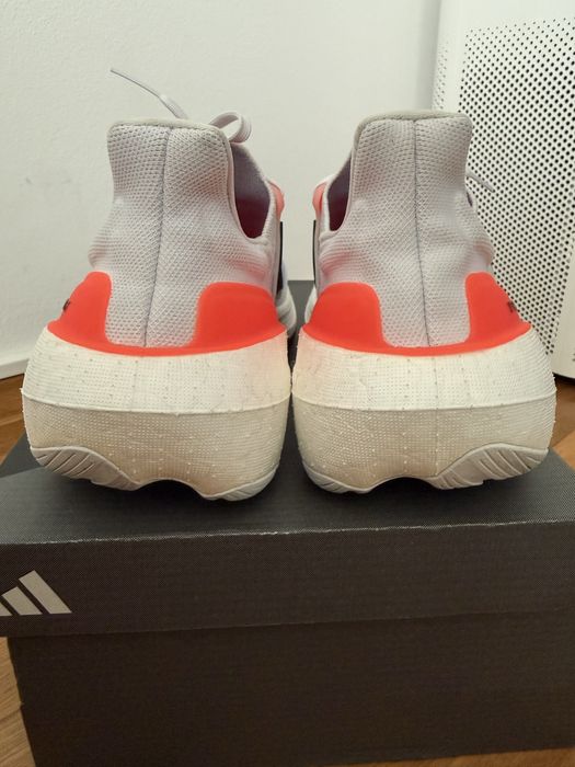 Adidas Ultraboost Light