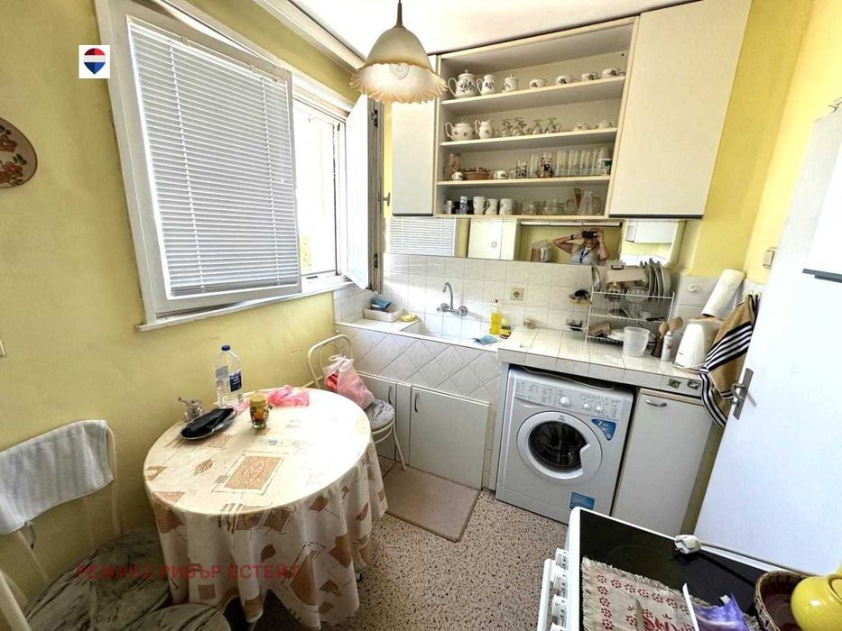 Тристаен апартамент за продажба кв. Възрааждане - снимка 10