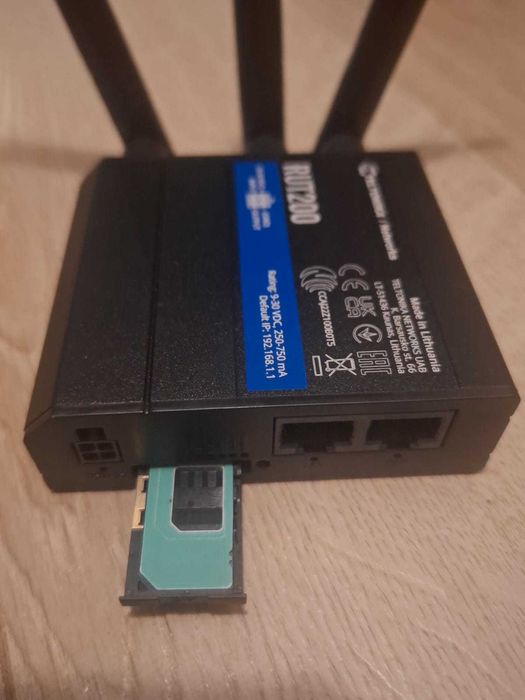 Router industrial Teltonika RUT200, Cat4, 4G LTE, IoT cu SIM