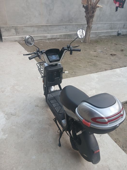 Skuter sotiladi holati yaxshi