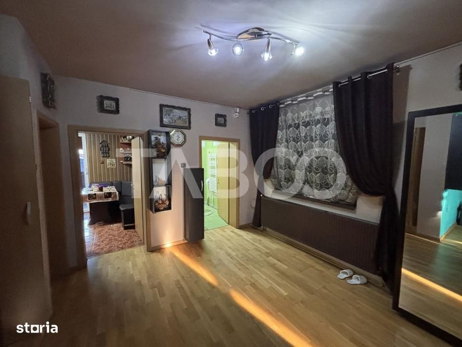 Casa individuala cu 5 camere +spatiu comercial  3 bai Sibiu