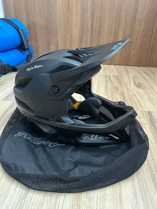 Casca full face Troy Lee Designs