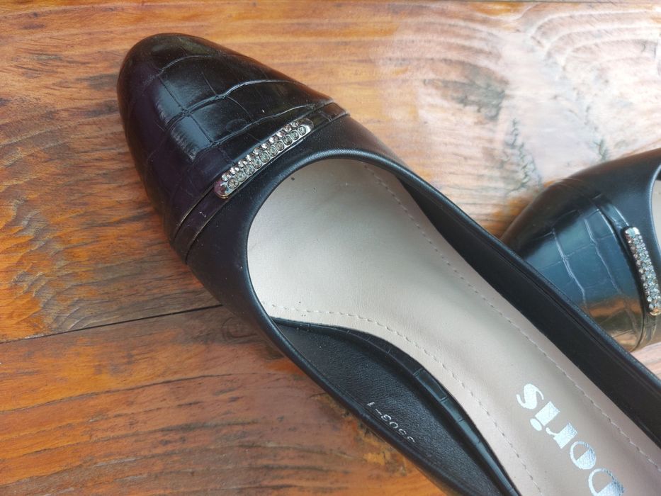 Дамски обувки, еспадрили и гуменки