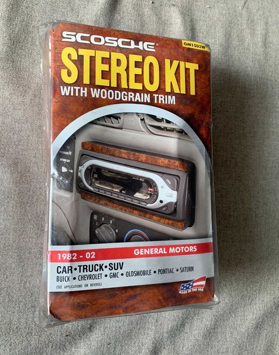 Scosche Stereo Kit GM1503W cu finisaj woodgrain GM 1982-2002