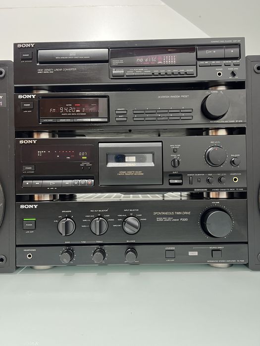 Linie Sony Deck TC-K415 3 HEAD, Amplificator TA-F220, CD-Player CDP-297, Tuner, ST-S110, Boxe Sony E31