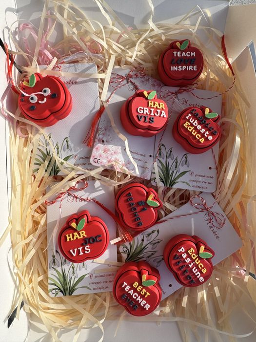 Martisor tip breloc cu sistem antistres