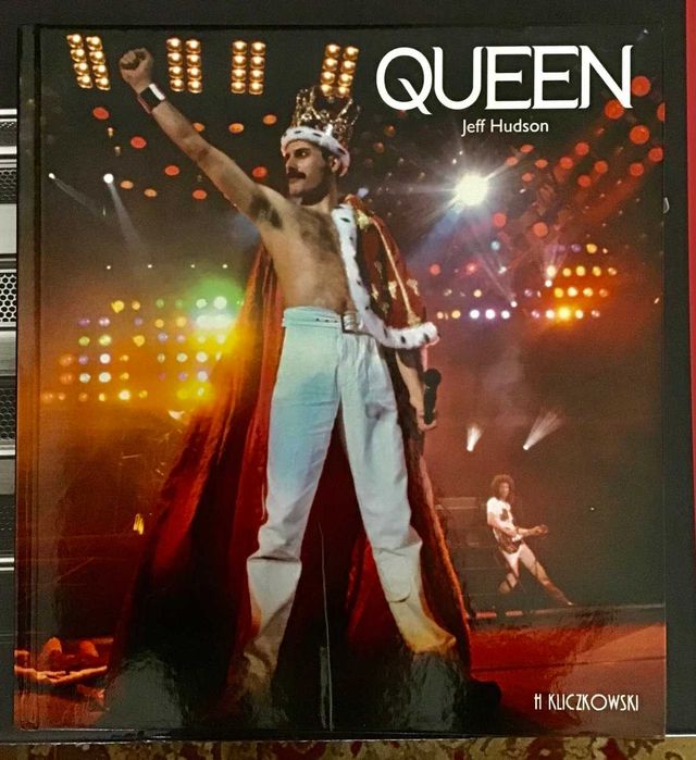 Queen, Луксозна Биография от Jeff Hudson