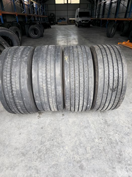 De vânzare 2 anvelope  de direcție 385 55 r 22.5   Bridgestone.