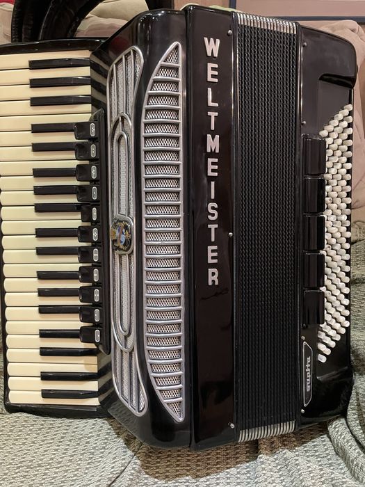 Акордеон Weltmeister Supita