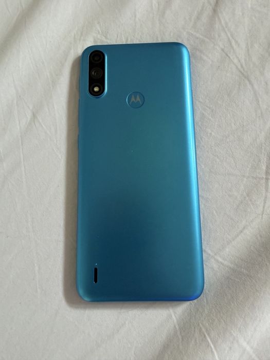 Telefon motorola E7