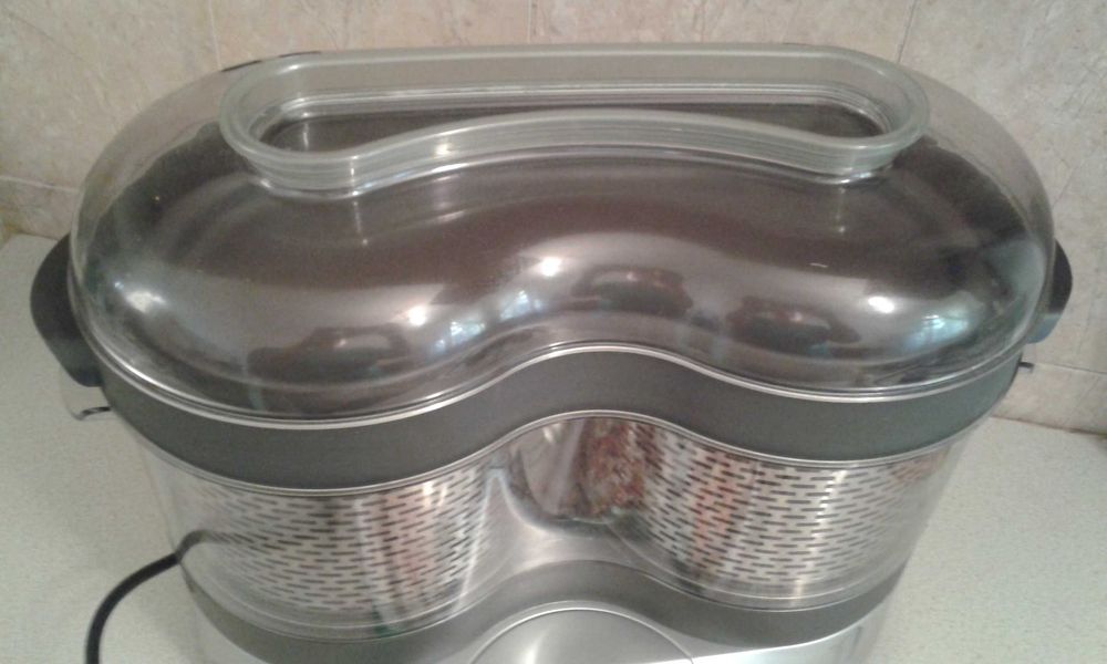 продам фирменную пароварку тефаль.