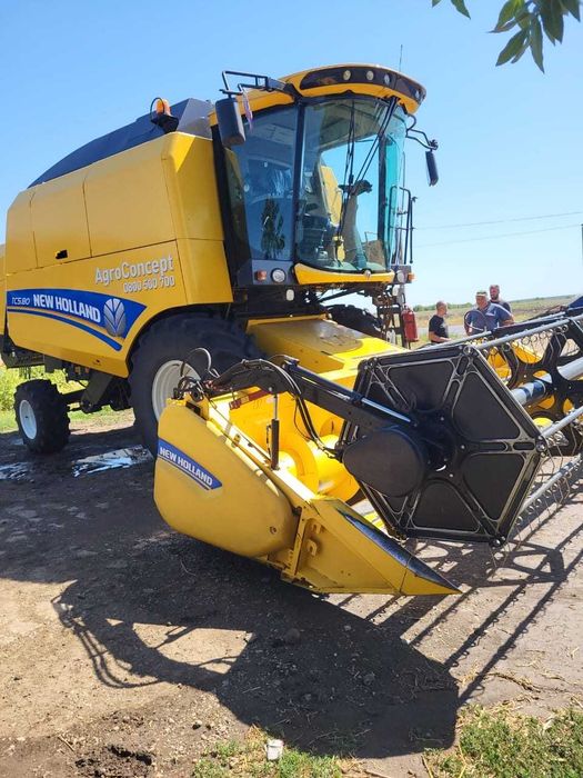 Combina NEW HOLLAND TC 5.80 T4B -Heder paioase-Heder porumb-2018