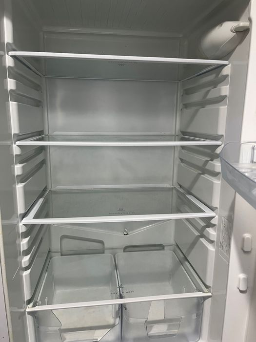 Холодильник INDESIT