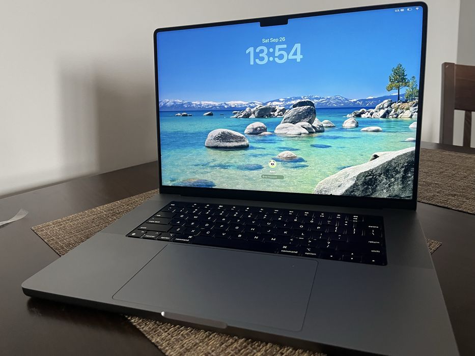 Apple MacBook Pro 16″ M1 Max / 32GB / 1TB SSD