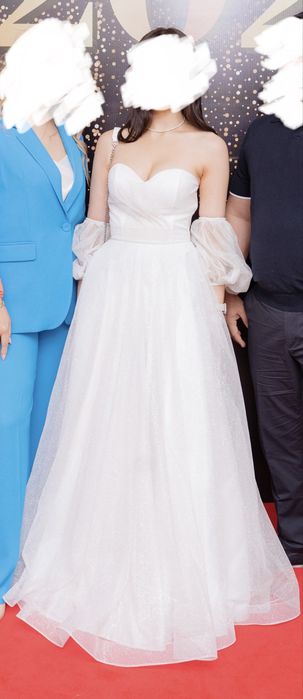 Платье вечернее