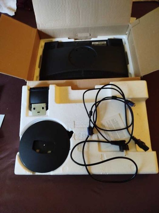 Vand Monitor Samsung SyncMaster 2243SN