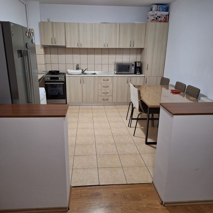 Schimb sau vand apart 3 camere la vilă 98 mp,curte,pivniță  in Sibiu