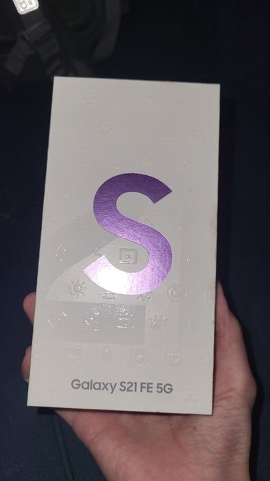 Samsung s 21 fe с коробкой