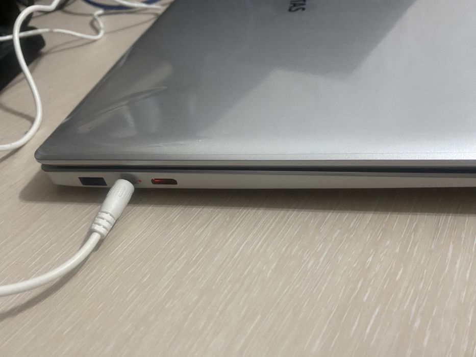 Ультрабук Vetas