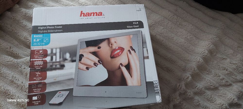 Vând rama digitala nouă la cutie