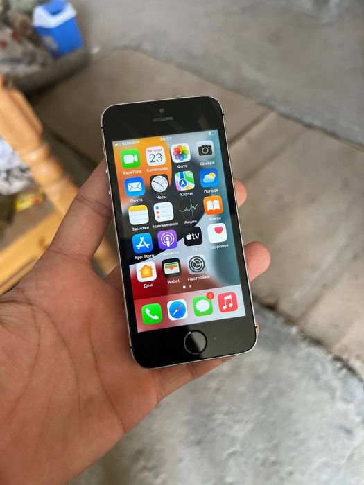 Продаётся iPhone 5 SE