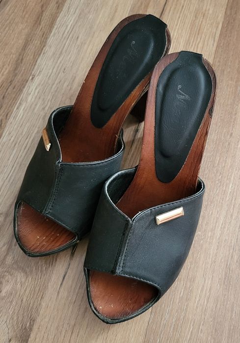 Sandale/papuc cu toc înalt