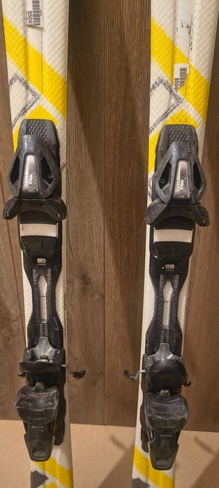 Vând skiuri Elan Exar 140 cm