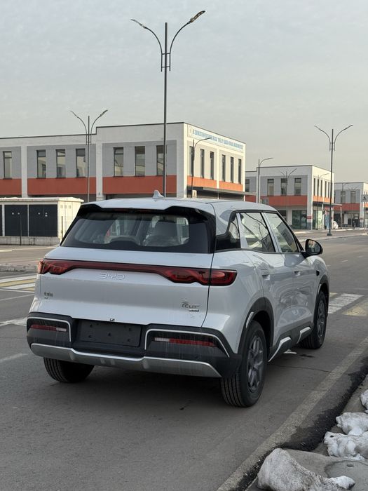 BYD Yuan up Smart drive 401 chegirma narxlada