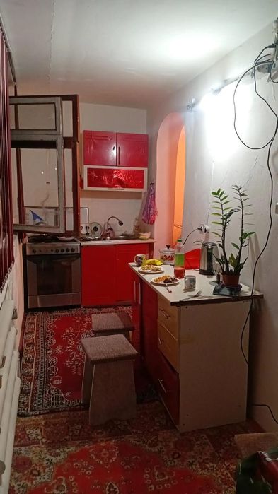 Срочно продаётся 2х комнатная квартира