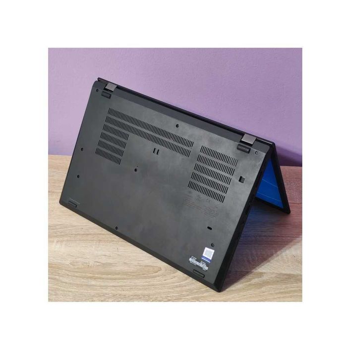 Laptop Business Lenovo Thinkpad T15 i7-1165G7 4.70GHz 16GB DDR4 3200Mhz SSD 512GB Samsung - Windows / Office - tastatura numerica -> iluminata