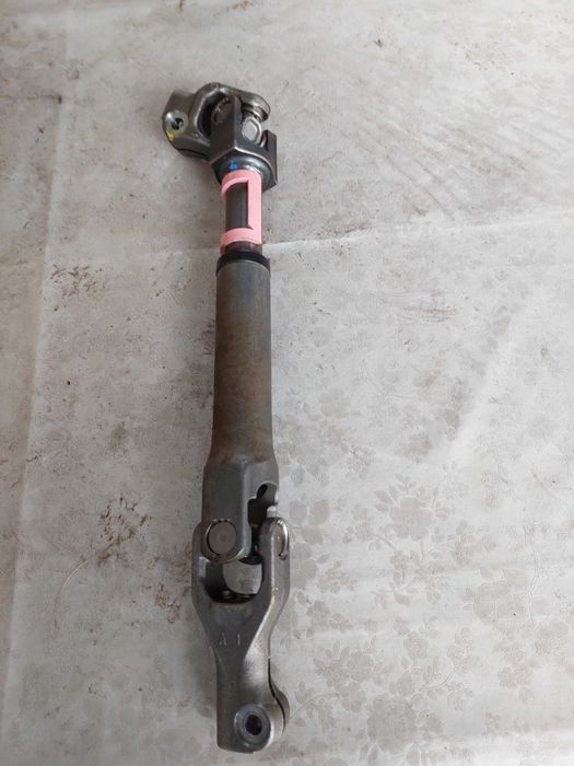 Продам промежуточный рулевой вал RAV4