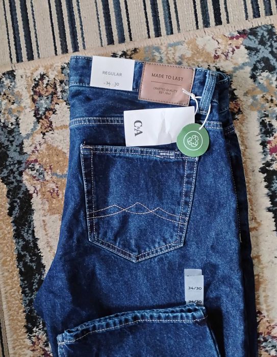 Vând blugi bărbați