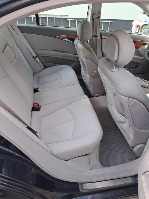 Mercedes E 220 Elegance