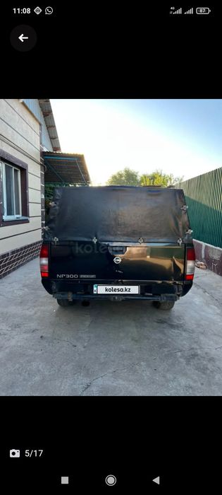 Ниссан NP300  пикап