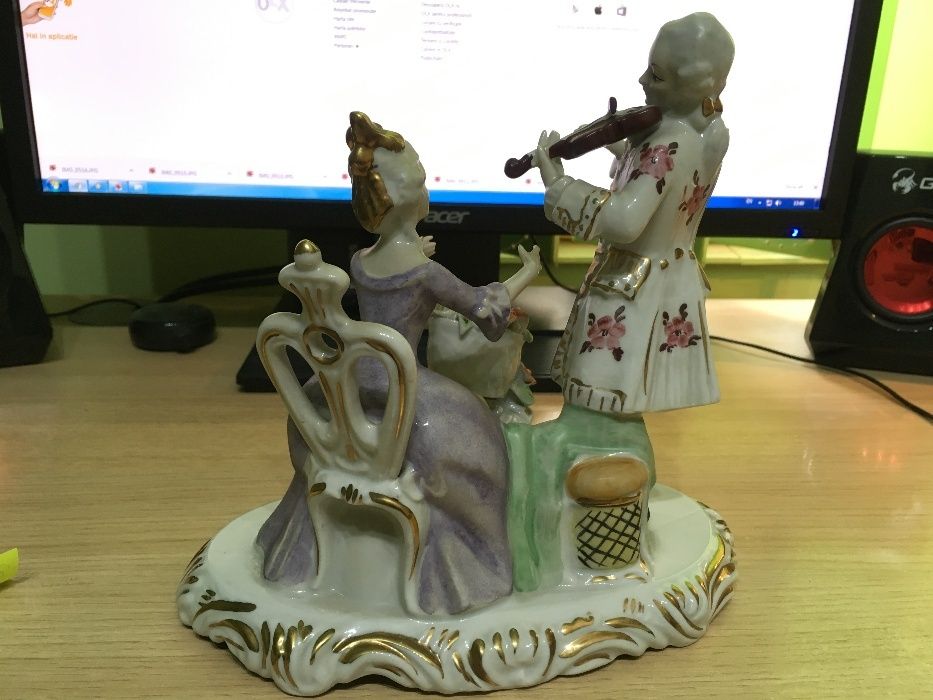 Bibelou portelan deosebit