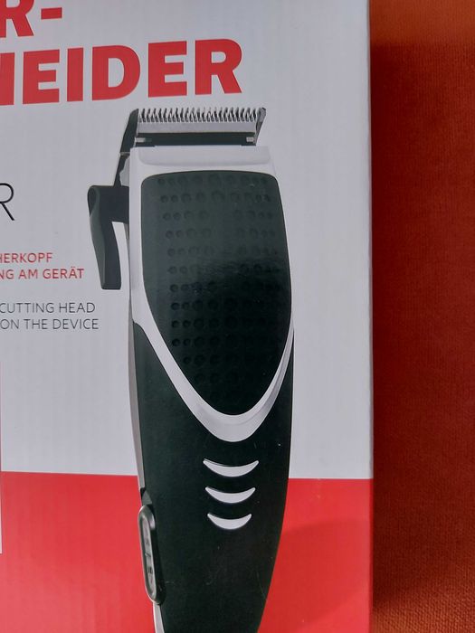 Masina pentru tuns parul, noua, 220V, cu accesoorii