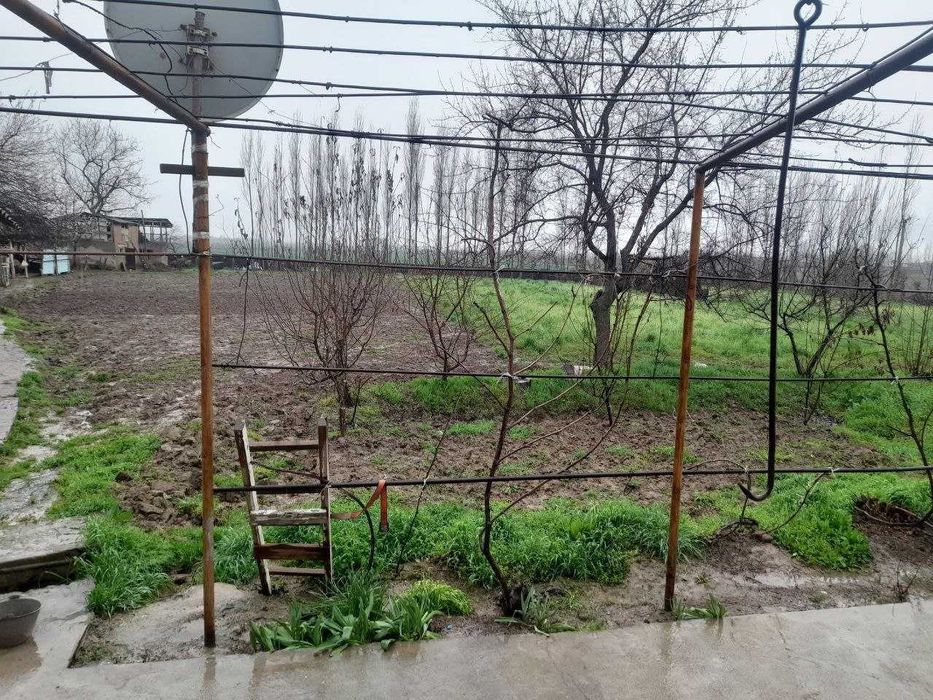 Uy sotiladi yaxshi joydan