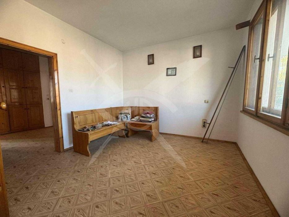 Продава се Къща в Асеновград - 620 кв.м за 1000 €/кв.м - Снимка #3